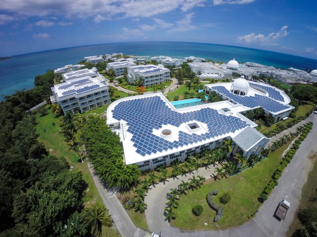 hoteles solares.jpg