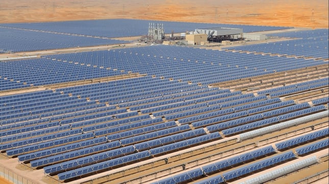 paneles solares dubai.jpg